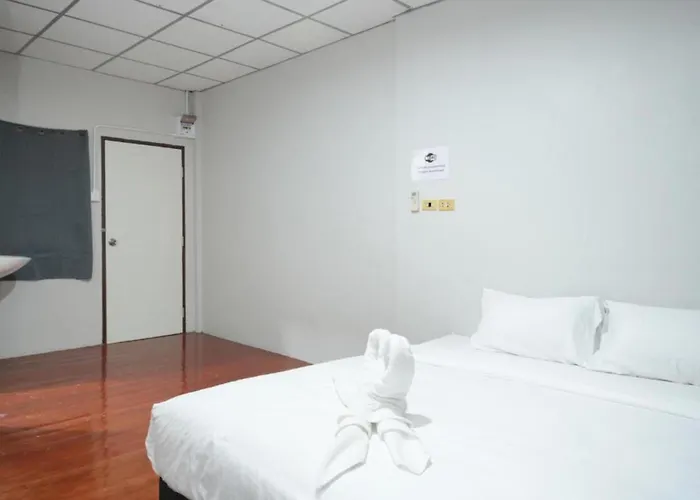 At Pranakorn - สามเสน Апартаменты *